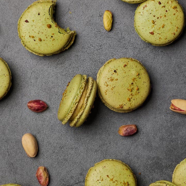 Pistachio Raspberry Macaron (+16 years)