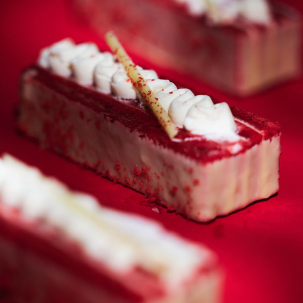 Red Velvet Finger Bar Cake (+16 years)