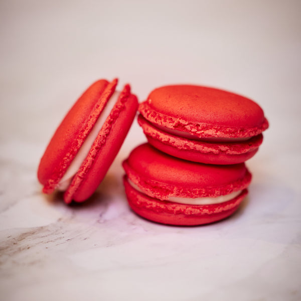 Red Velvet Macaron (+16 years)